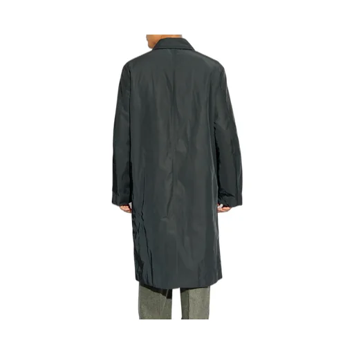 Long-Sleeved Windbreaker