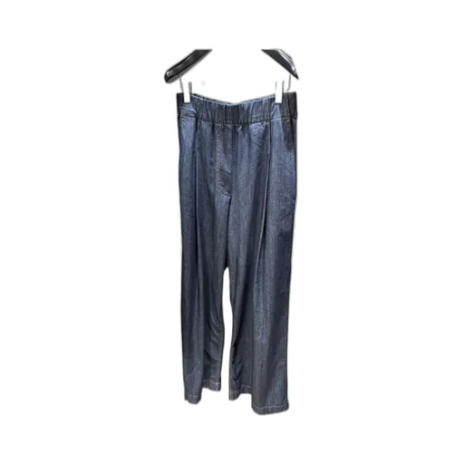 Wide-Leg Pleated Jeans