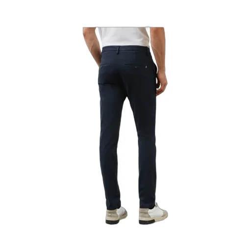 Slim Cut Stretched Chinos