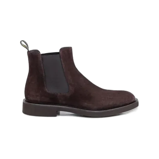 Slip-On Chelsea Boots