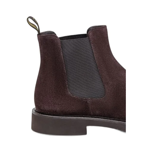 Slip-On Chelsea Boots