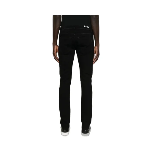Tapered Jeans