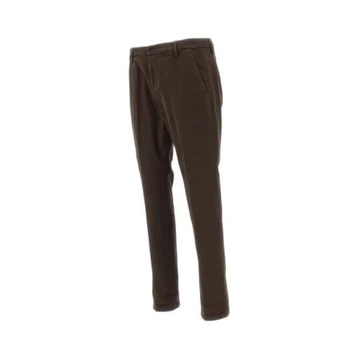 Slim Cut Stretched Chinos