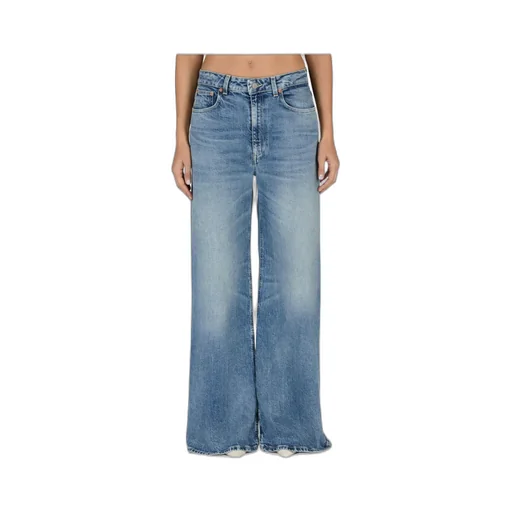 Wide-Leg Jeans