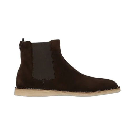 Round Toe Chelsea Boots