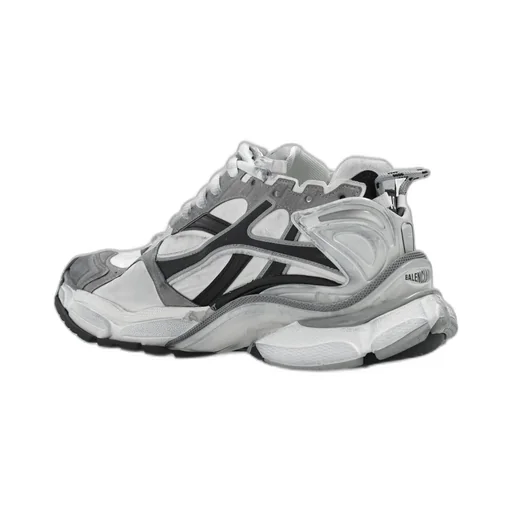 Runner Sneakers