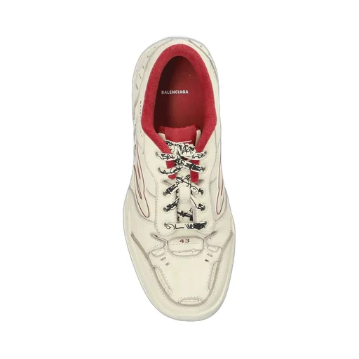 Hamptons Medium Worn-Out Sneakers