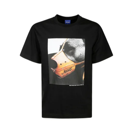 Muzzle Graphic T-Shirt