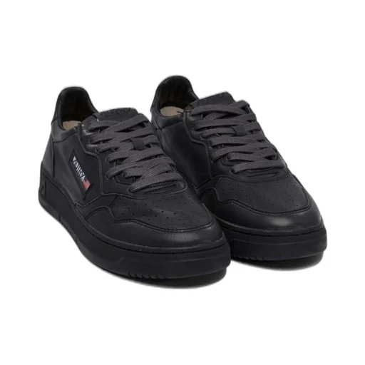 Medalist Low-Top Sneakers