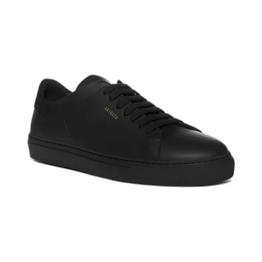Clean 90 Low-Top Sneakers