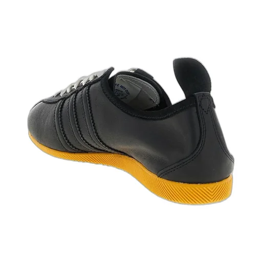 Japan Low-Top Sneakers