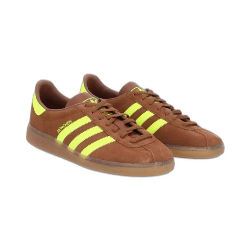 Munchen Lace-Up Sneakers