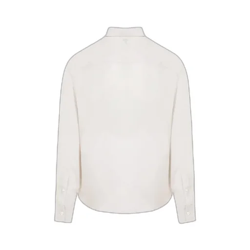 Long-Sleeved Buttoned Shirt