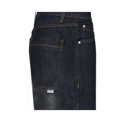 Tapered Fit Jeans