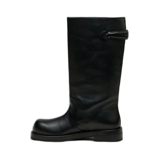 Round-Toe Boots