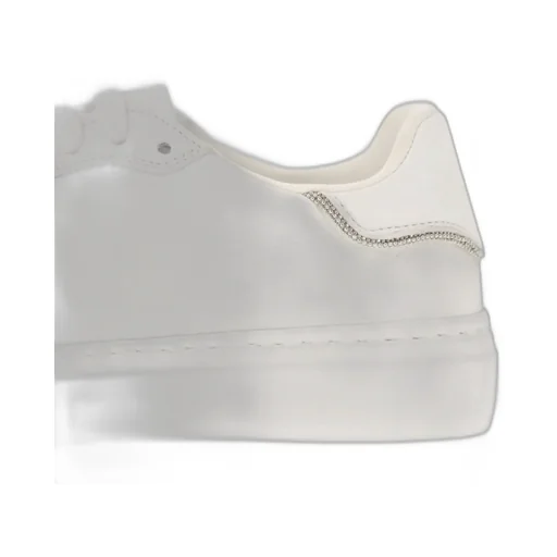 Diamond Thread Low-Top Sneakers