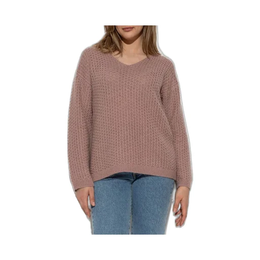Long Sleeve V-Neck Jumper