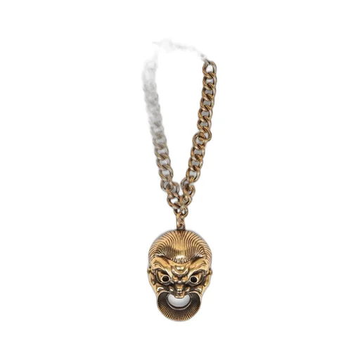 Oversized Pendant Chain-Linked Necklace