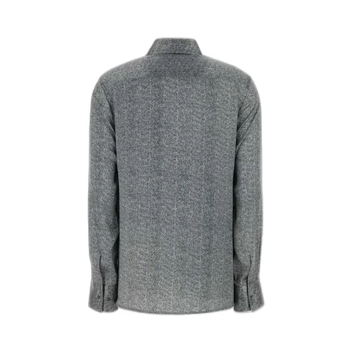 Long Sleeve Buttoned Shirt