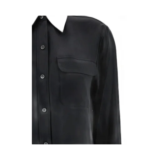 Signature Shirt With Dual Pockets
