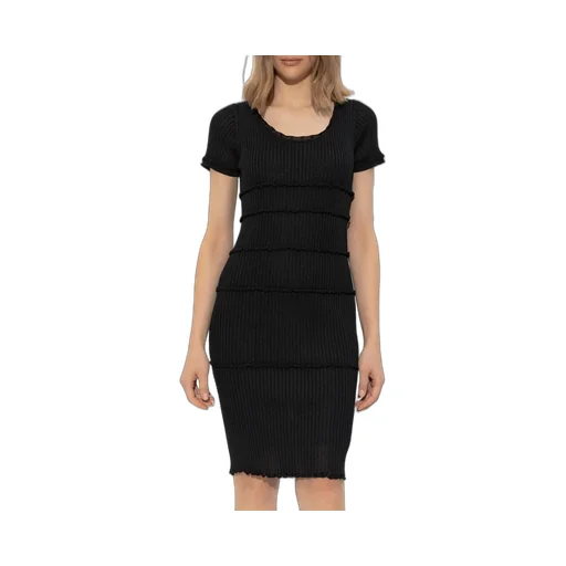 Short-Sleeved Midi Ribbed Dress