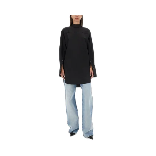 Long-Sleeved Shirt