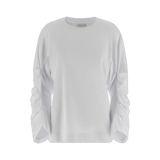 Long Sleeved Crewneck T-Shirt