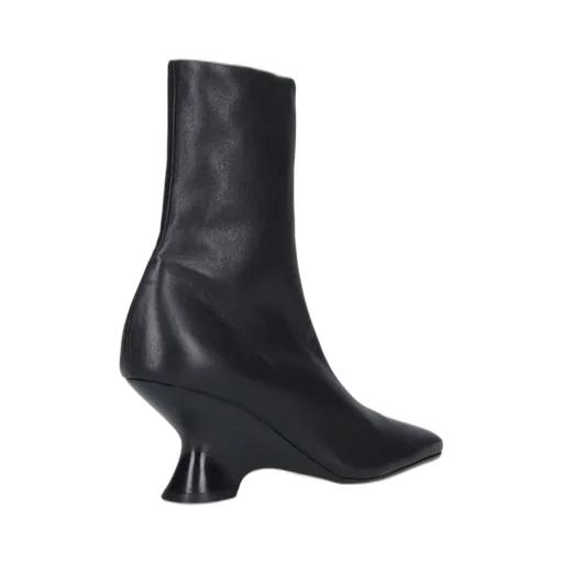 Zip-Up Pointed Toe Boots