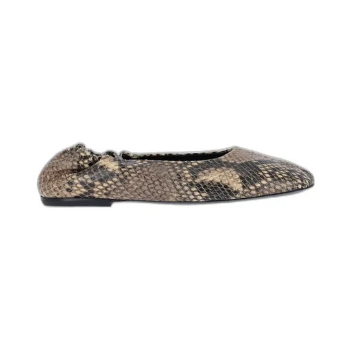 Embossed Ballerina Flats