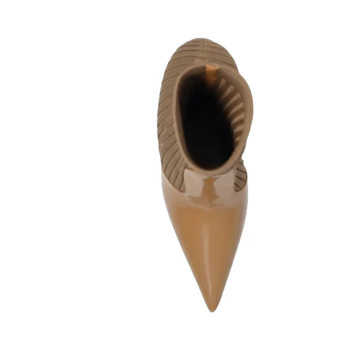 Pointed-Toe Heeled Boots