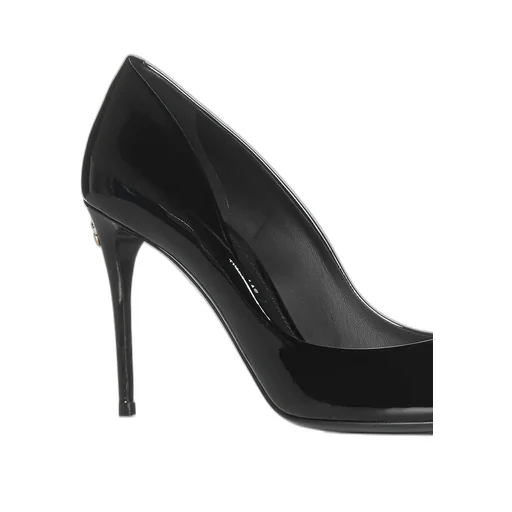 Logo Plaque Pointed-Toe Pumps