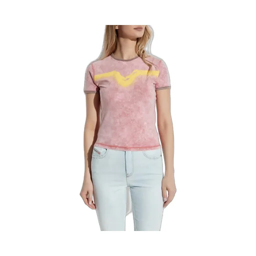 T-Uncutie-Long-Q3 Crewneck T-Shirt