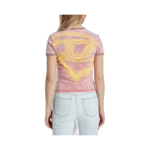 T-Uncutie-Long-Q3 Crewneck T-Shirt