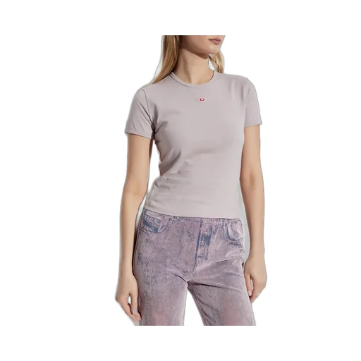 T-Uncutie-Long-D Embroidered D Patch T-Shirt