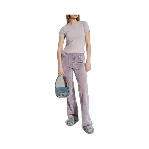 T-Uncutie-Long-D Embroidered D Patch T-Shirt
