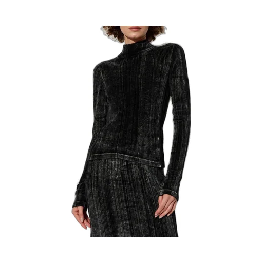 T-Slimy Mock-Neck Top