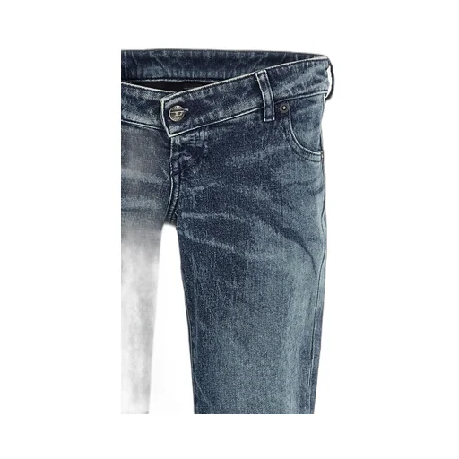 D-Waisty Low-Waisted Jeans