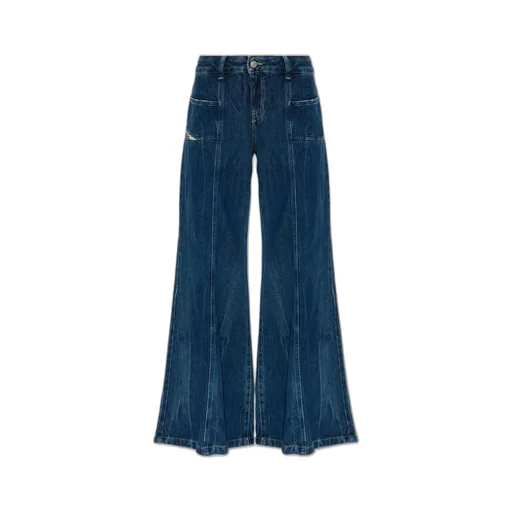 D-Akii Flare Jeans