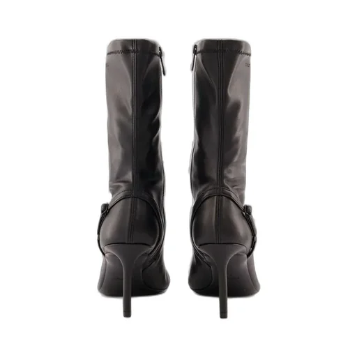 Oblique Zipped Boots