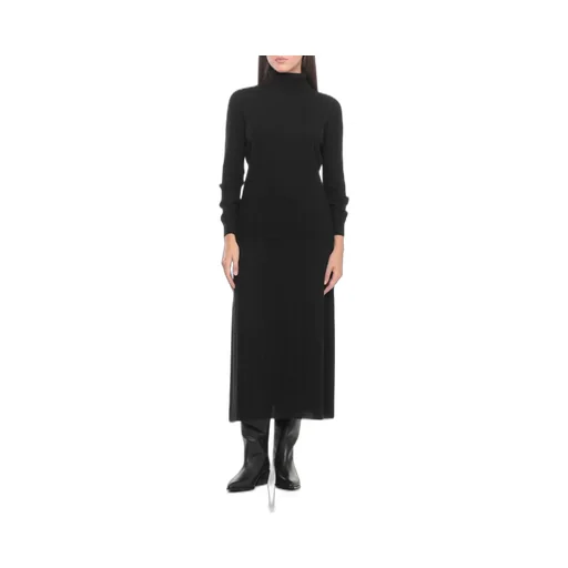 High-Neck Knitwear
