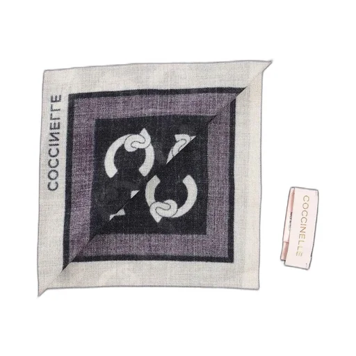 Pattern-Printed Scarf