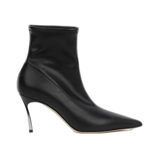 Pointed Toe Heeled Boots