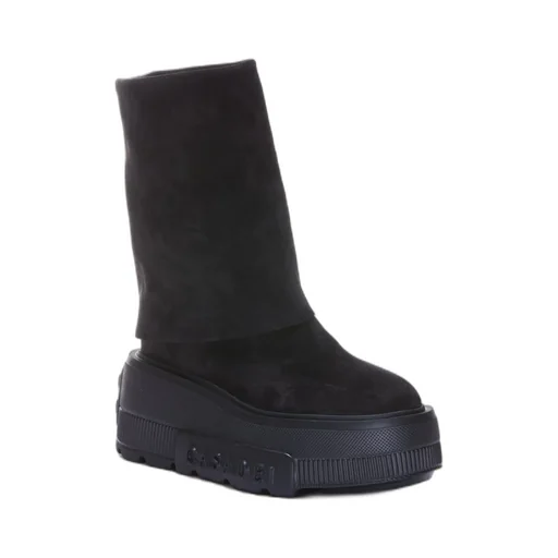 Nexus Boots