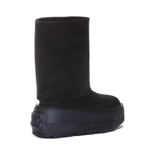 Nexus Boots