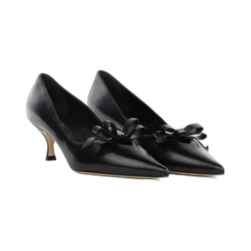 Bow-Detailed Pumps