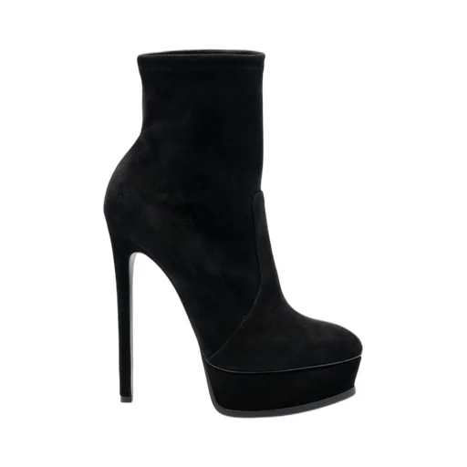 Flora Boots