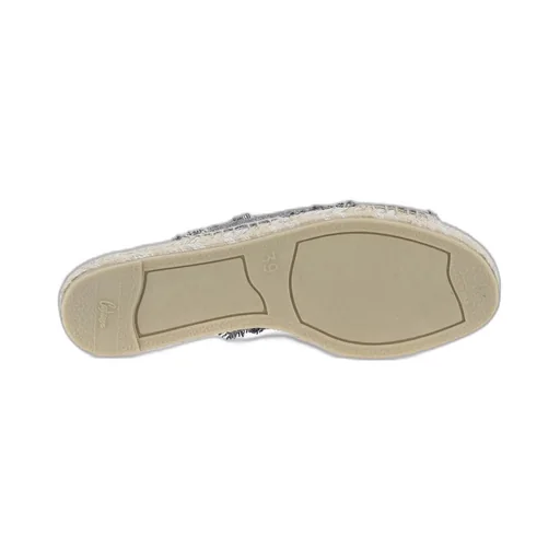 Palmera Crossover Strap Flat Sandals