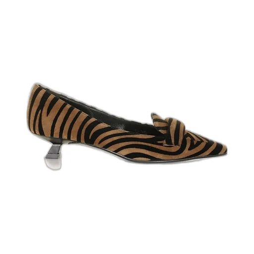 Pointed Toe Heeled Pumps