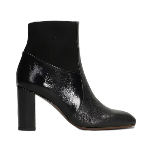 Etyu Block Heel Ankle Boots