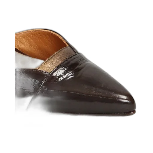 Luer Pointed Toe Pumps